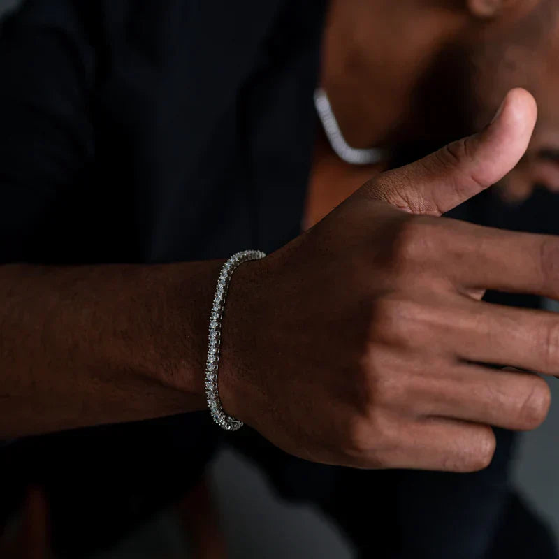 Zarelle White Bangle